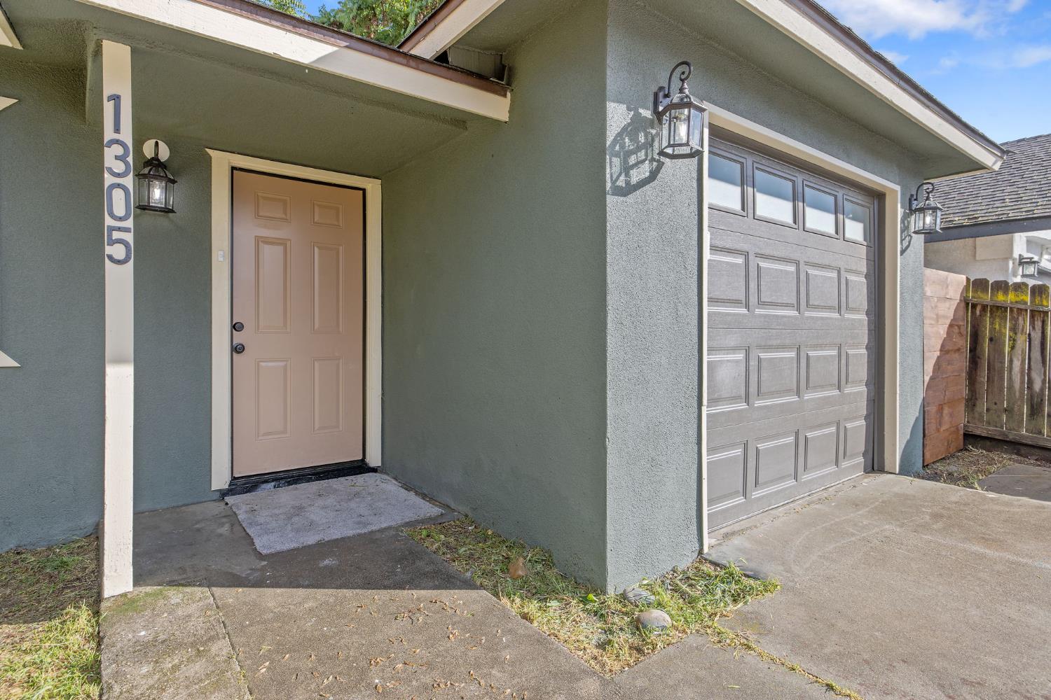 1305 Alameda Avenue, Chowchilla, CA, 93610