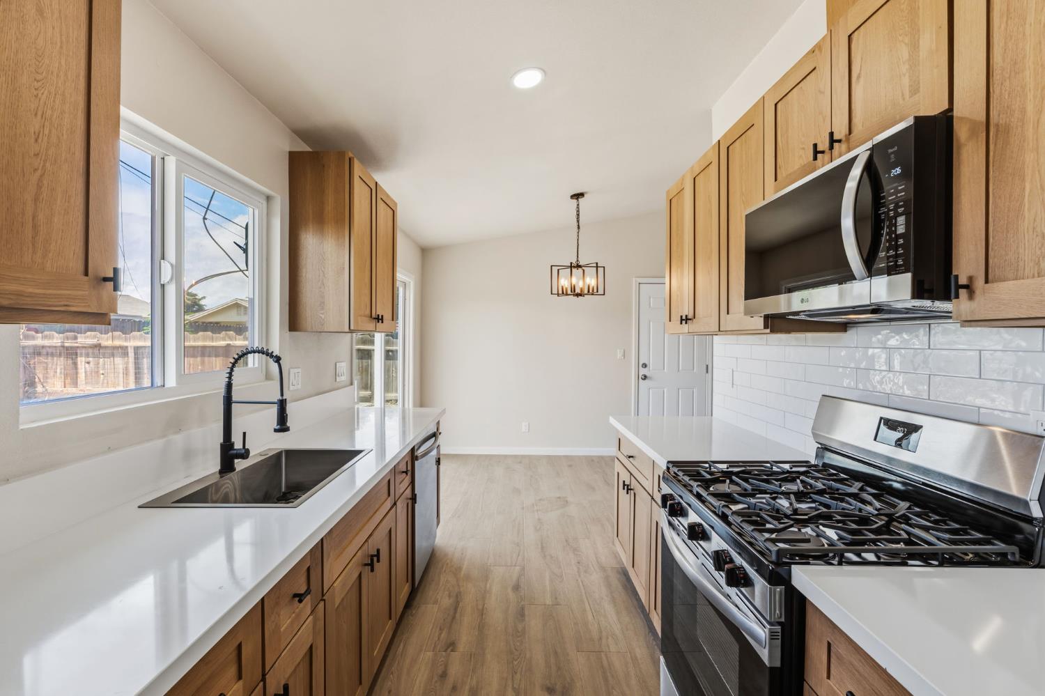 1406 Bengston Avenue, Hanford, CA, 93230