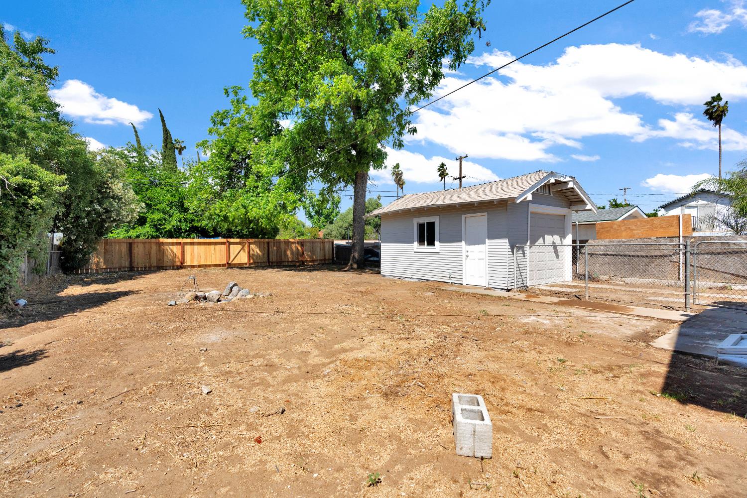 3935 E Balch Avenue, Fresno, CA, 93702