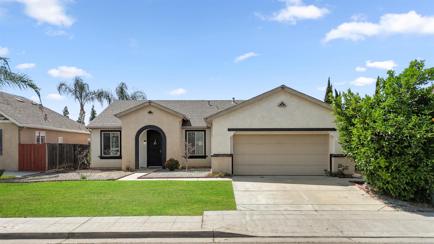 Single Family in Fresno - photo 2