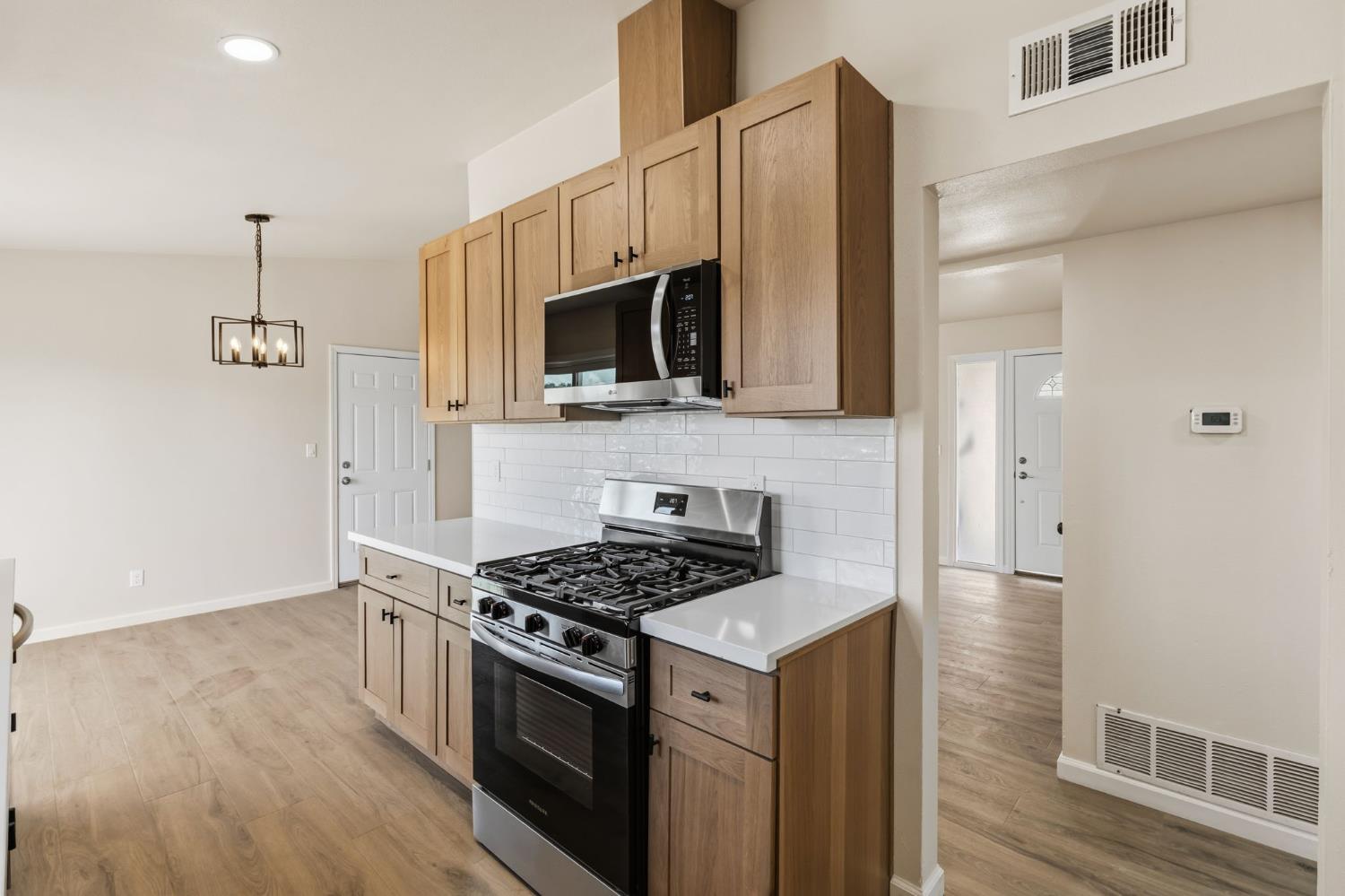 1406 Bengston Avenue, Hanford, CA, 93230
