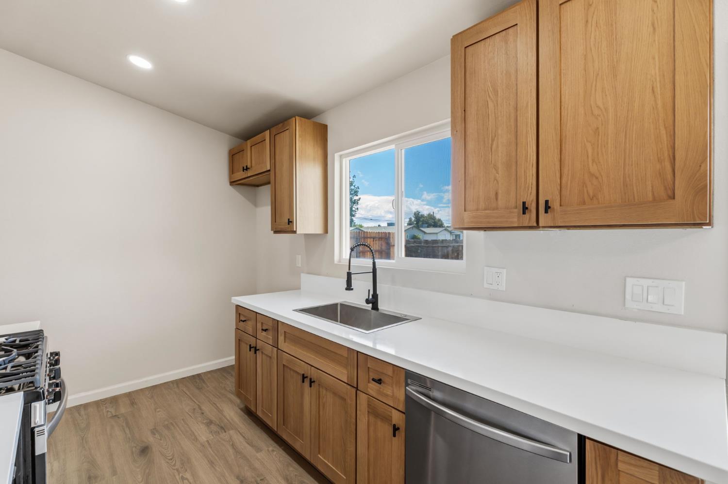 1406 Bengston Avenue, Hanford, CA, 93230