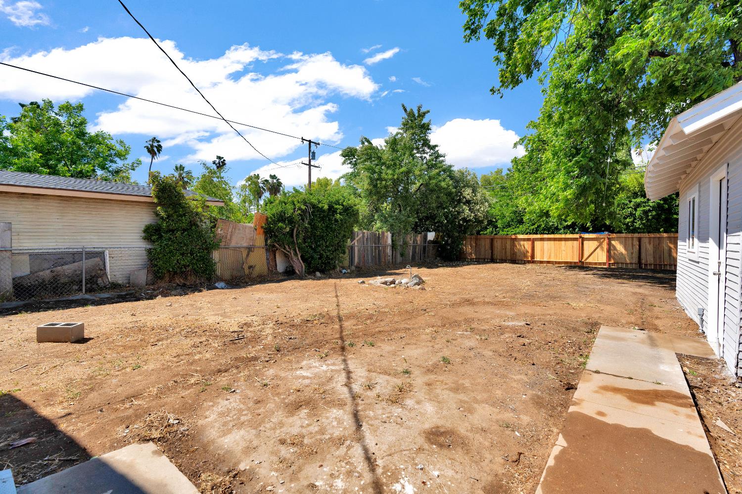 3935 E Balch Avenue, Fresno, CA, 93702