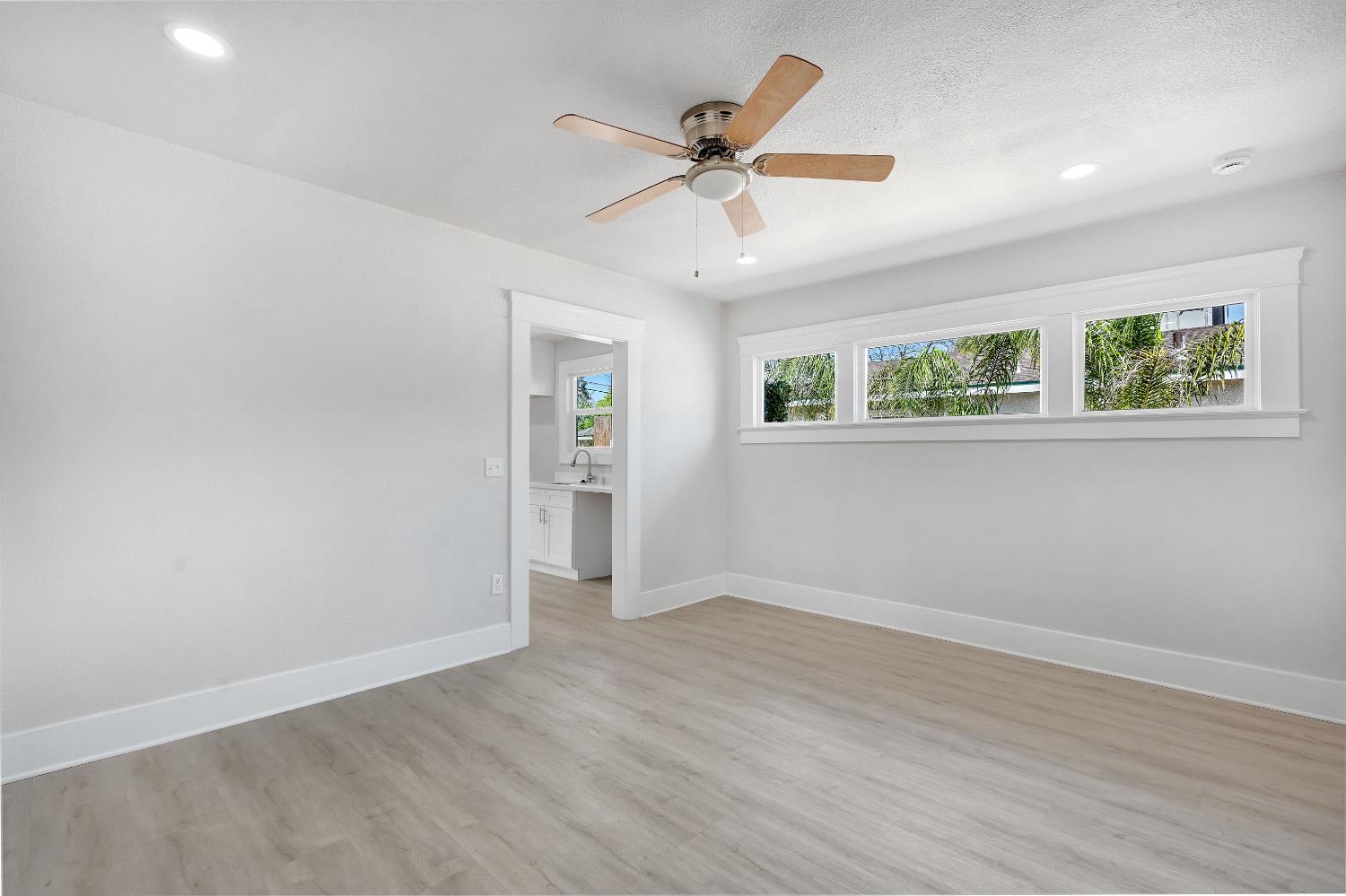 3935 E Balch Avenue, Fresno, CA, 93702