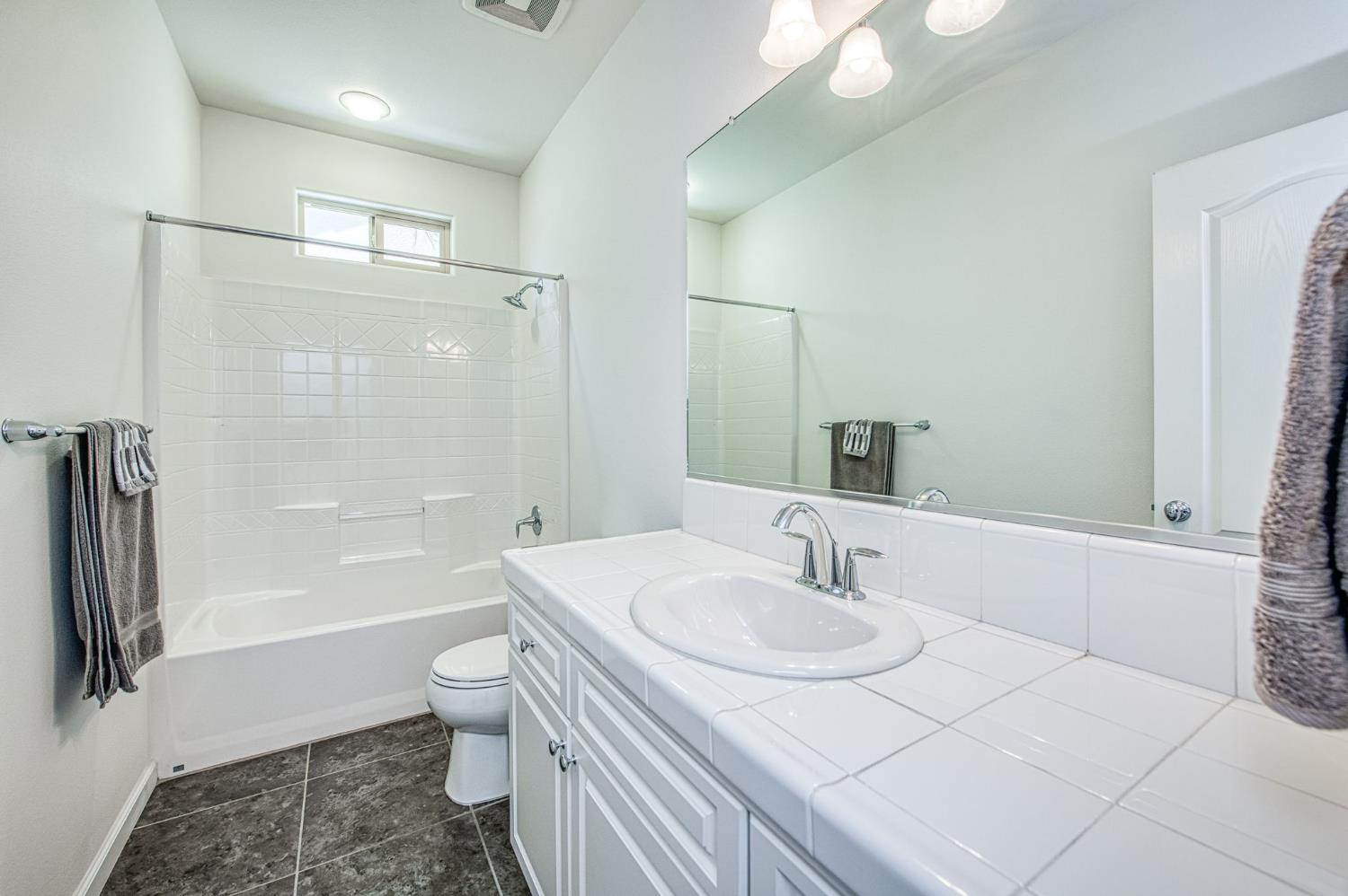 3043 Cirque Lane, Clovis, CA, 93619