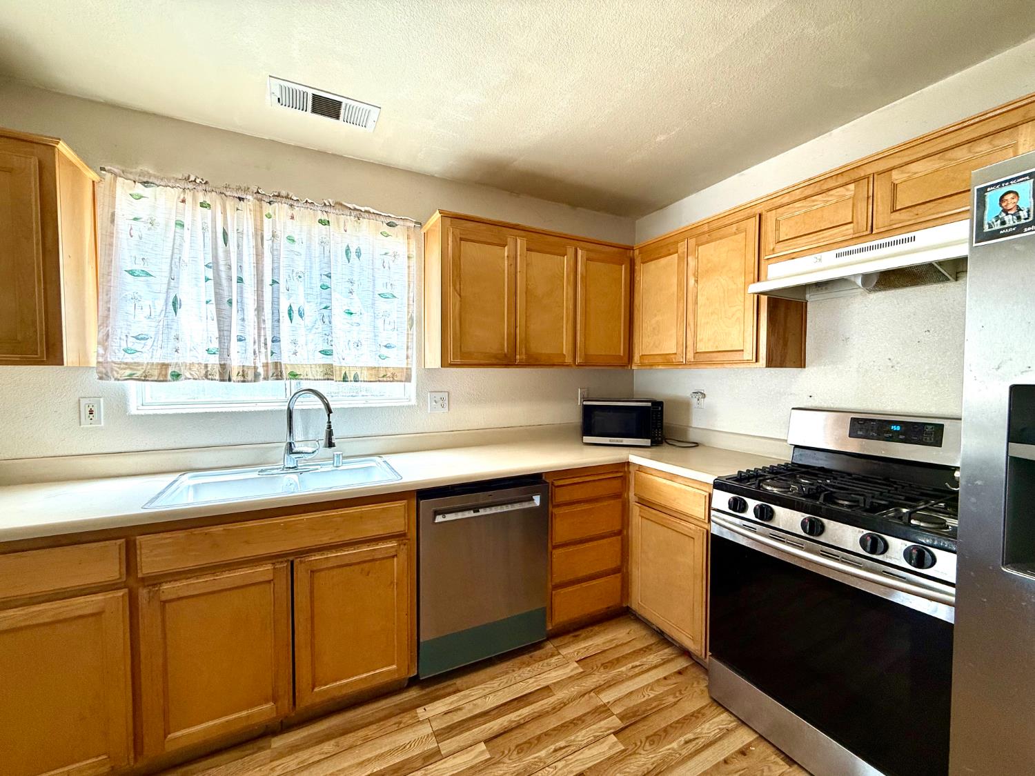 2034 Mcpherson Avenue, Dos Palos, CA, 93620