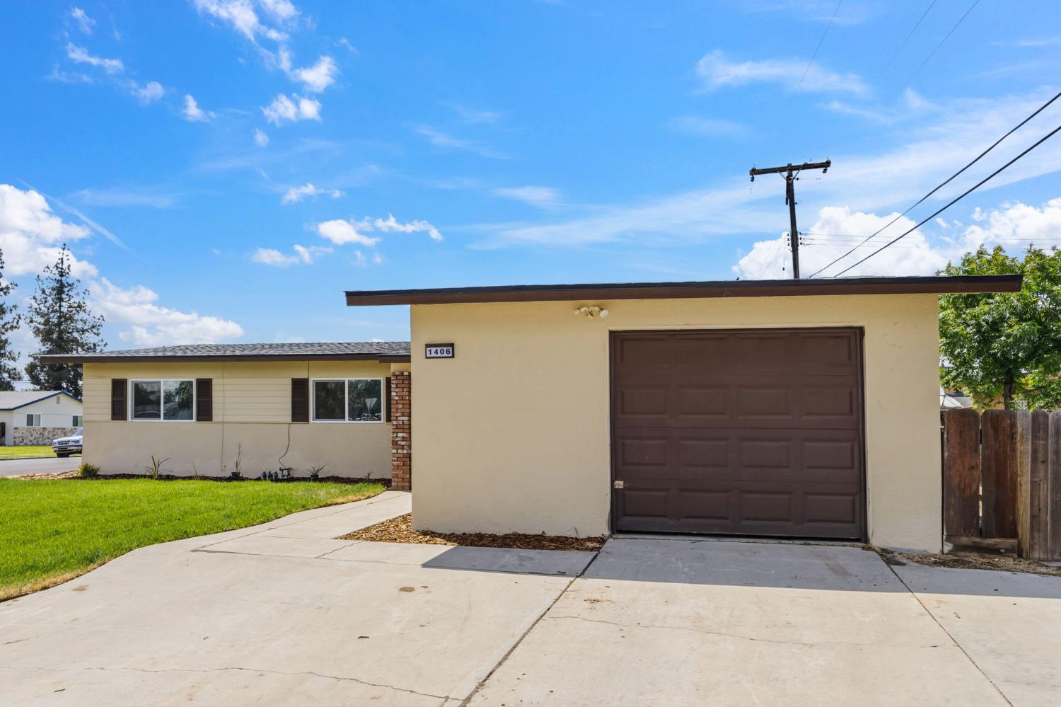 1406 Bengston Avenue, Hanford, CA, 93230