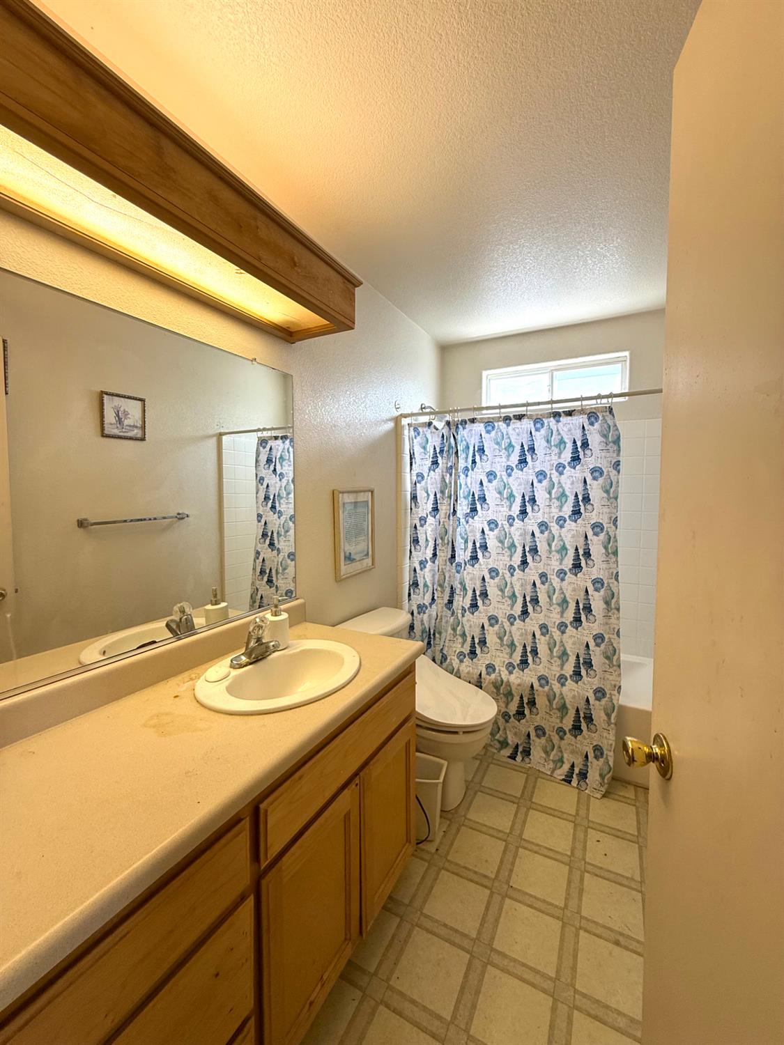 2034 Mcpherson Avenue, Dos Palos, CA, 93620