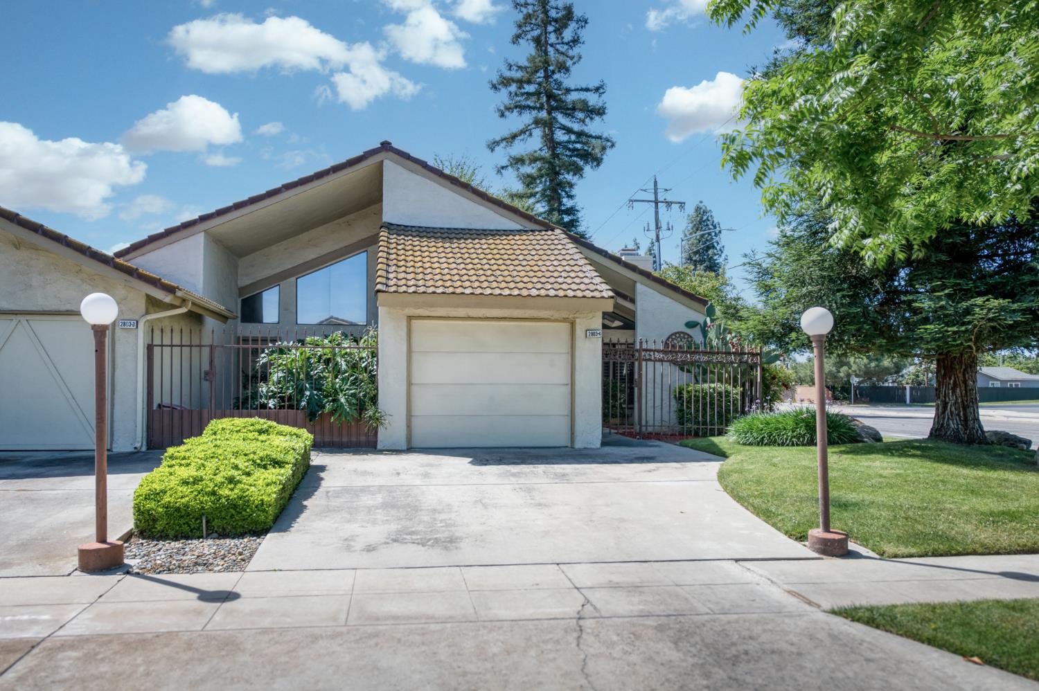 Condo in Fresno - photo 3