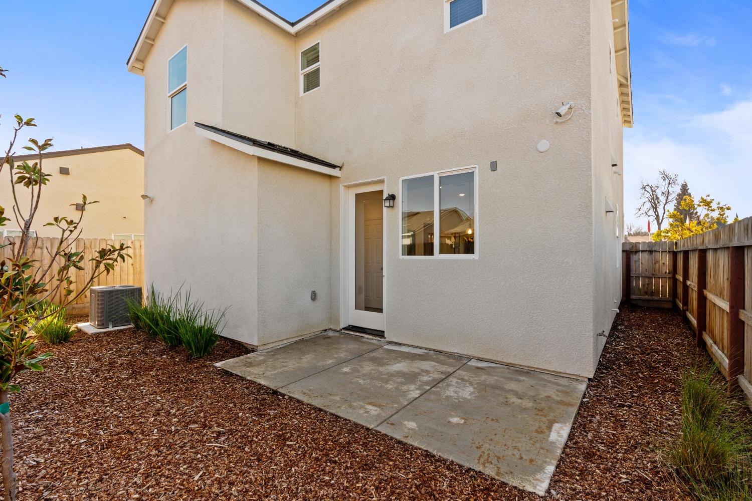 6714 E Sentry Drive, Fresno, CA, 93727