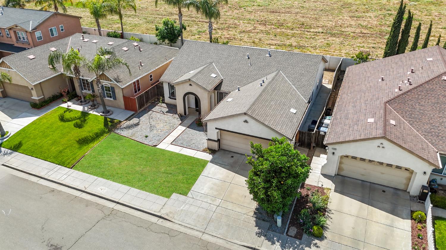 Single Family in Fresno - photo 3