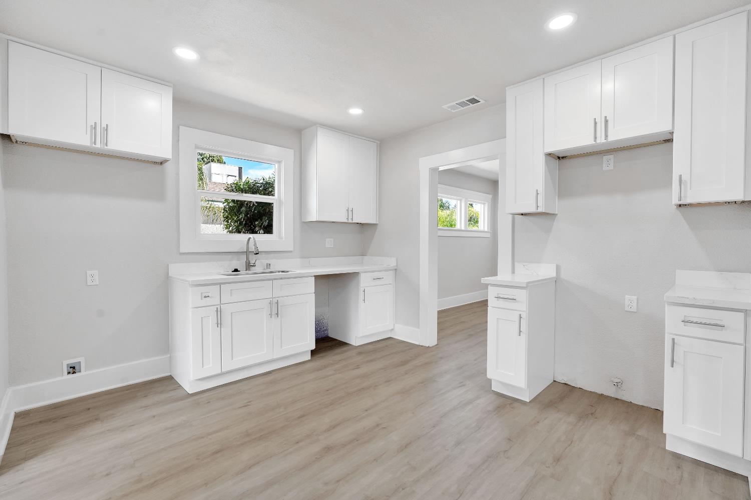 3935 E Balch Avenue, Fresno, CA, 93702