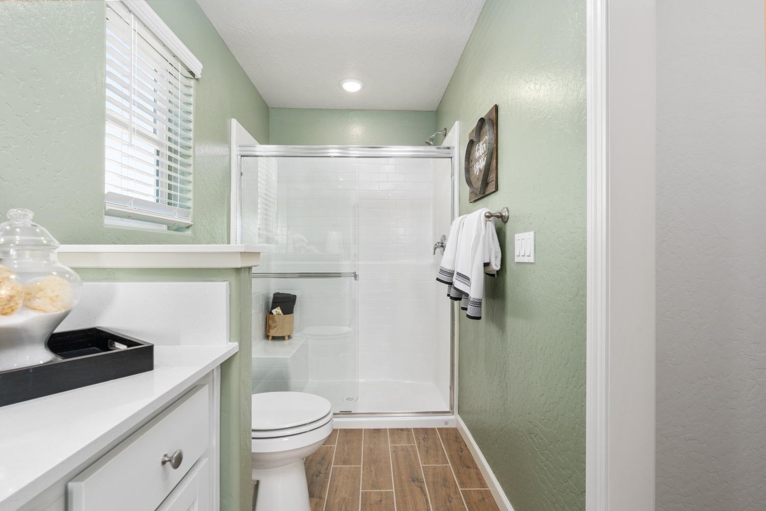 6714 E Sentry Drive, Fresno, CA, 93727