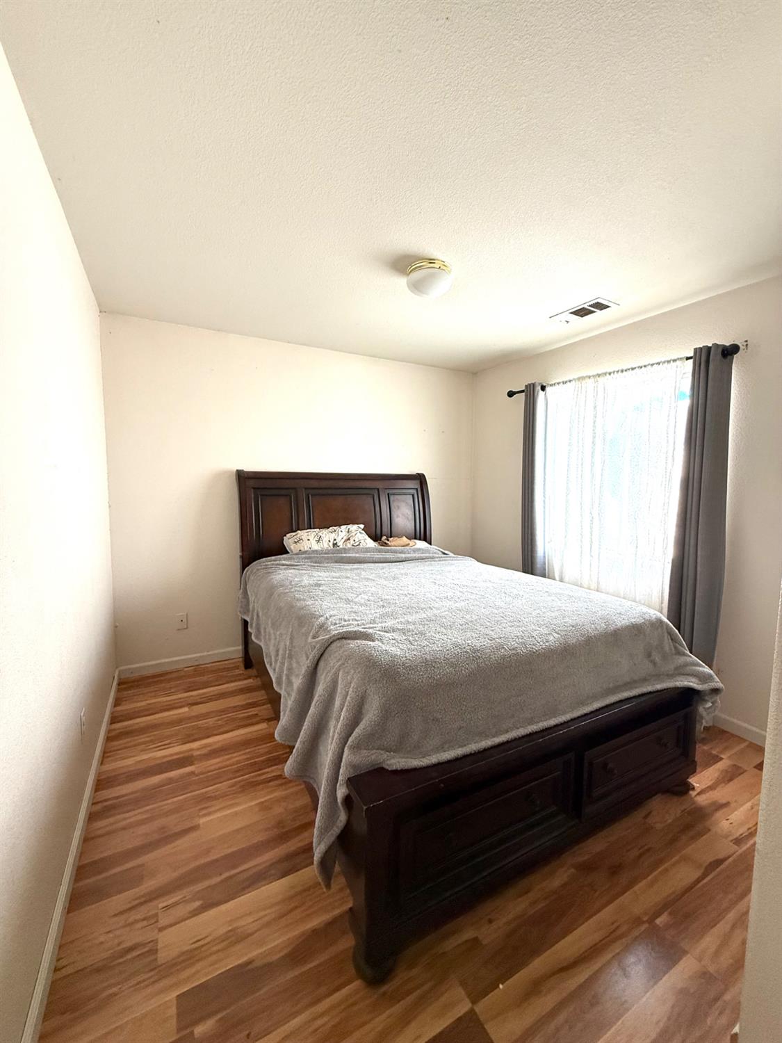 2034 Mcpherson Avenue, Dos Palos, CA, 93620