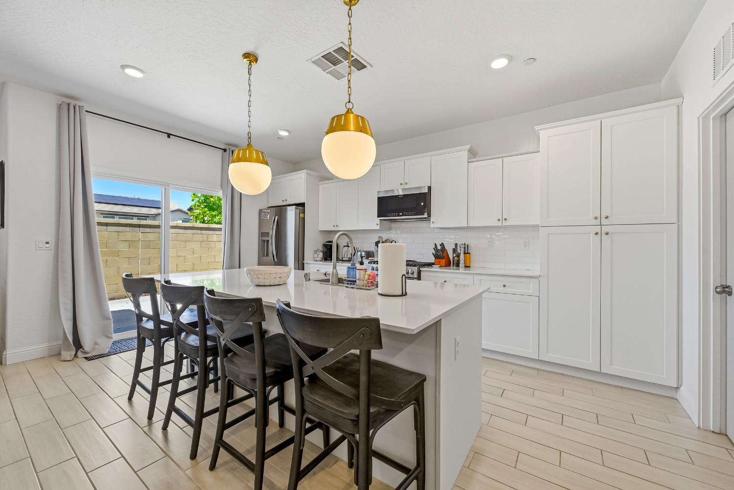 324 Huntington Avenue S, Madera, CA, 93636