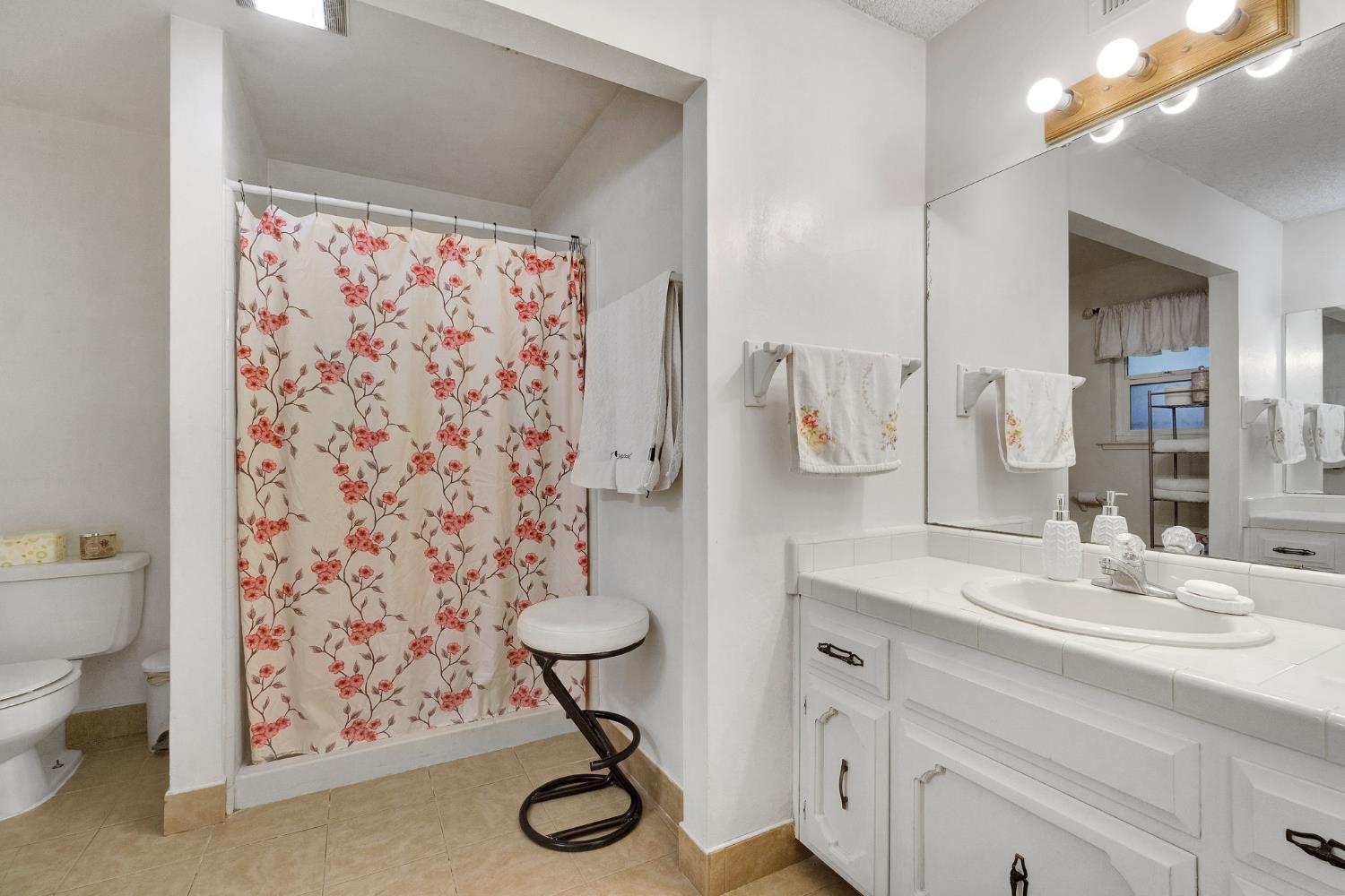 1488 Whittier Avenue, Clovis, CA, 93611