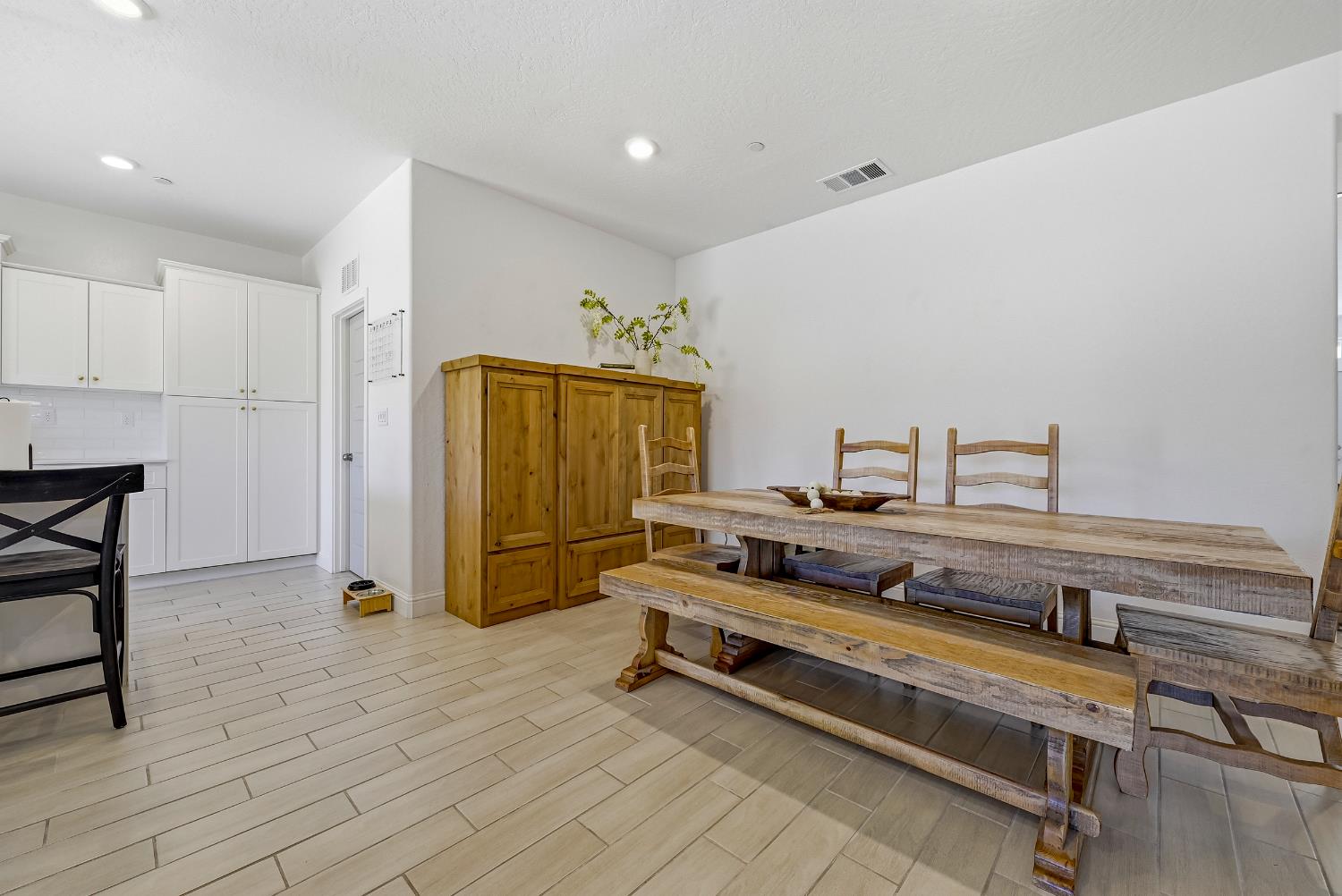 324 Huntington Avenue S, Madera, CA, 93636