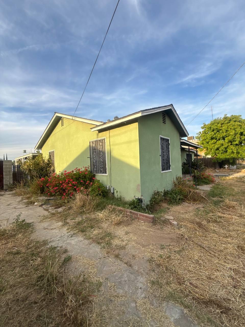 Single Family in Fresno - photo 3