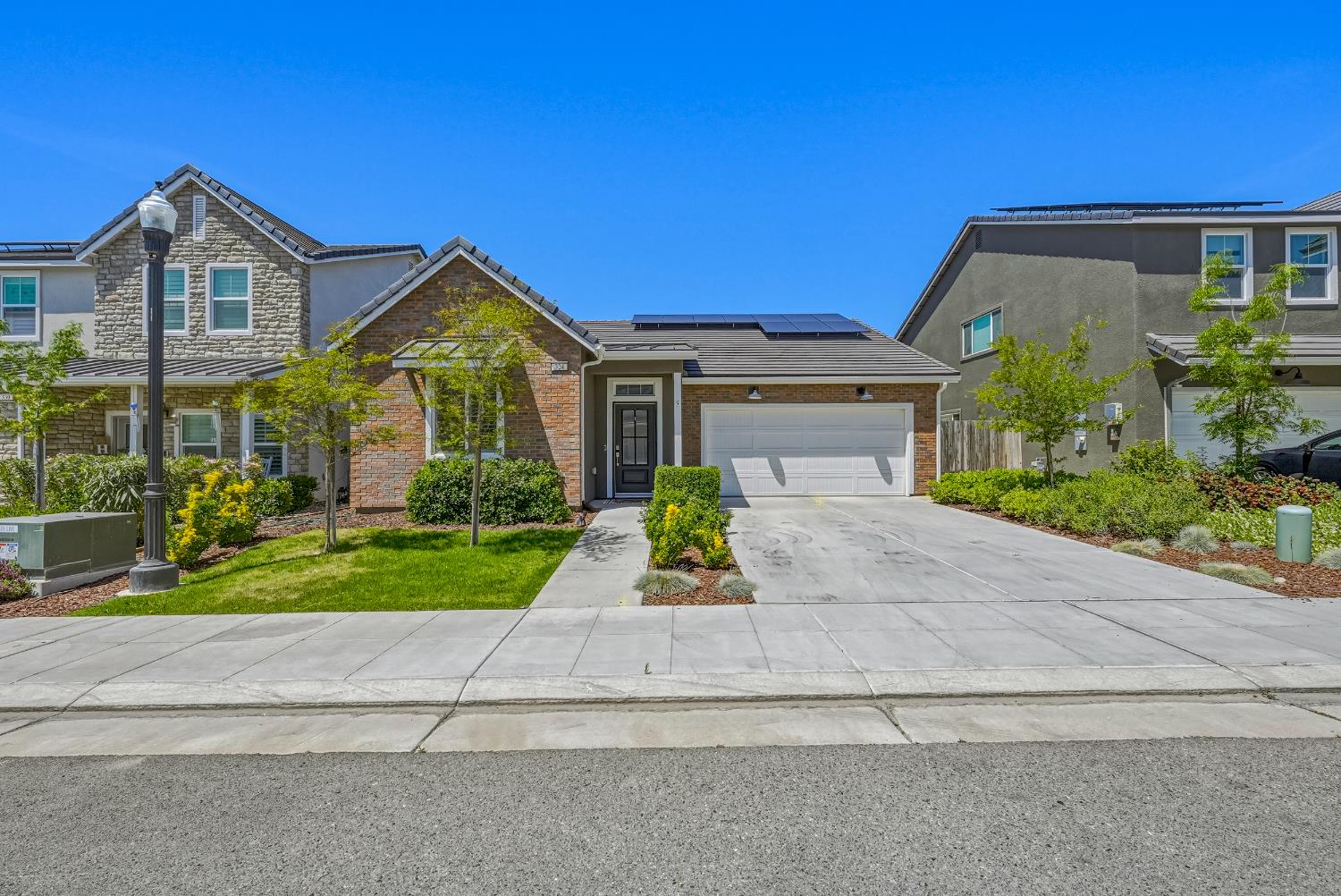 324 Huntington Avenue S, Madera, CA, 93636