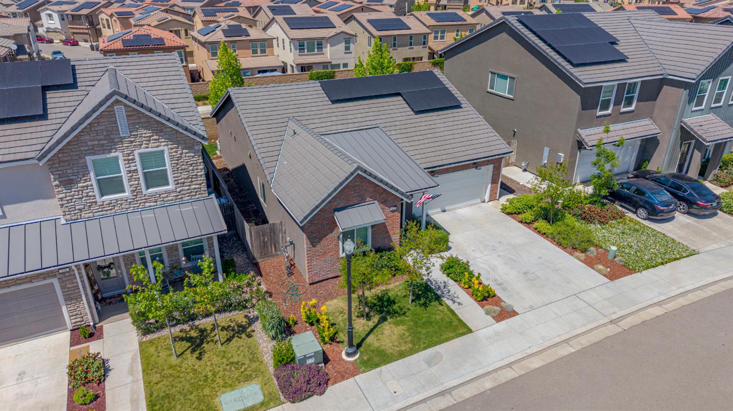 324 Huntington Avenue S, Madera, CA, 93636