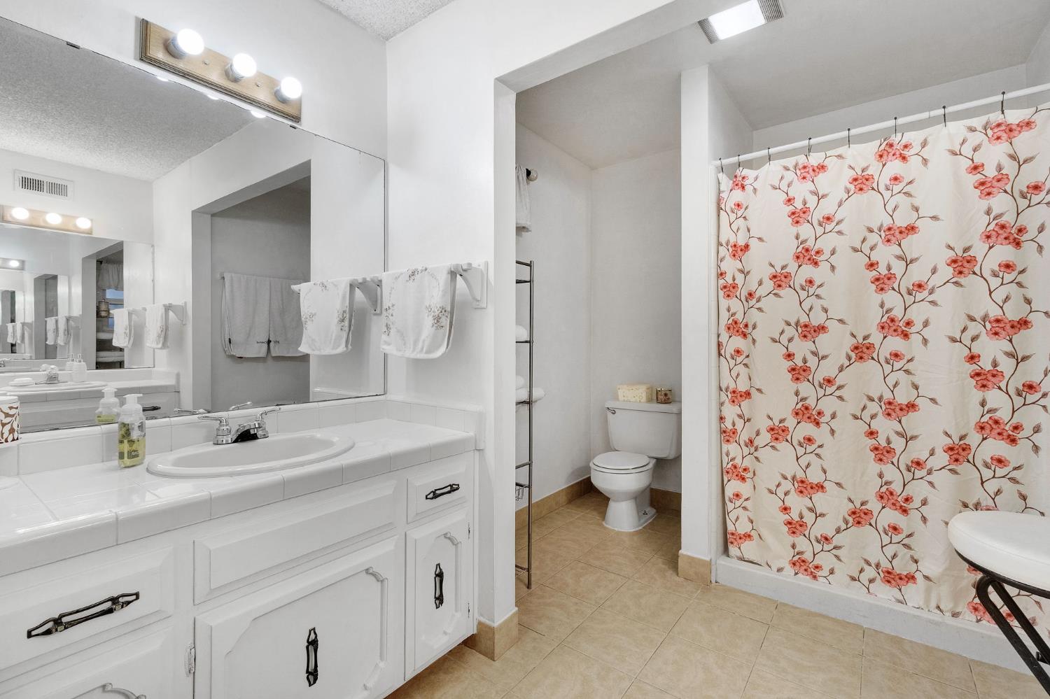 1488 Whittier Avenue, Clovis, CA, 93611