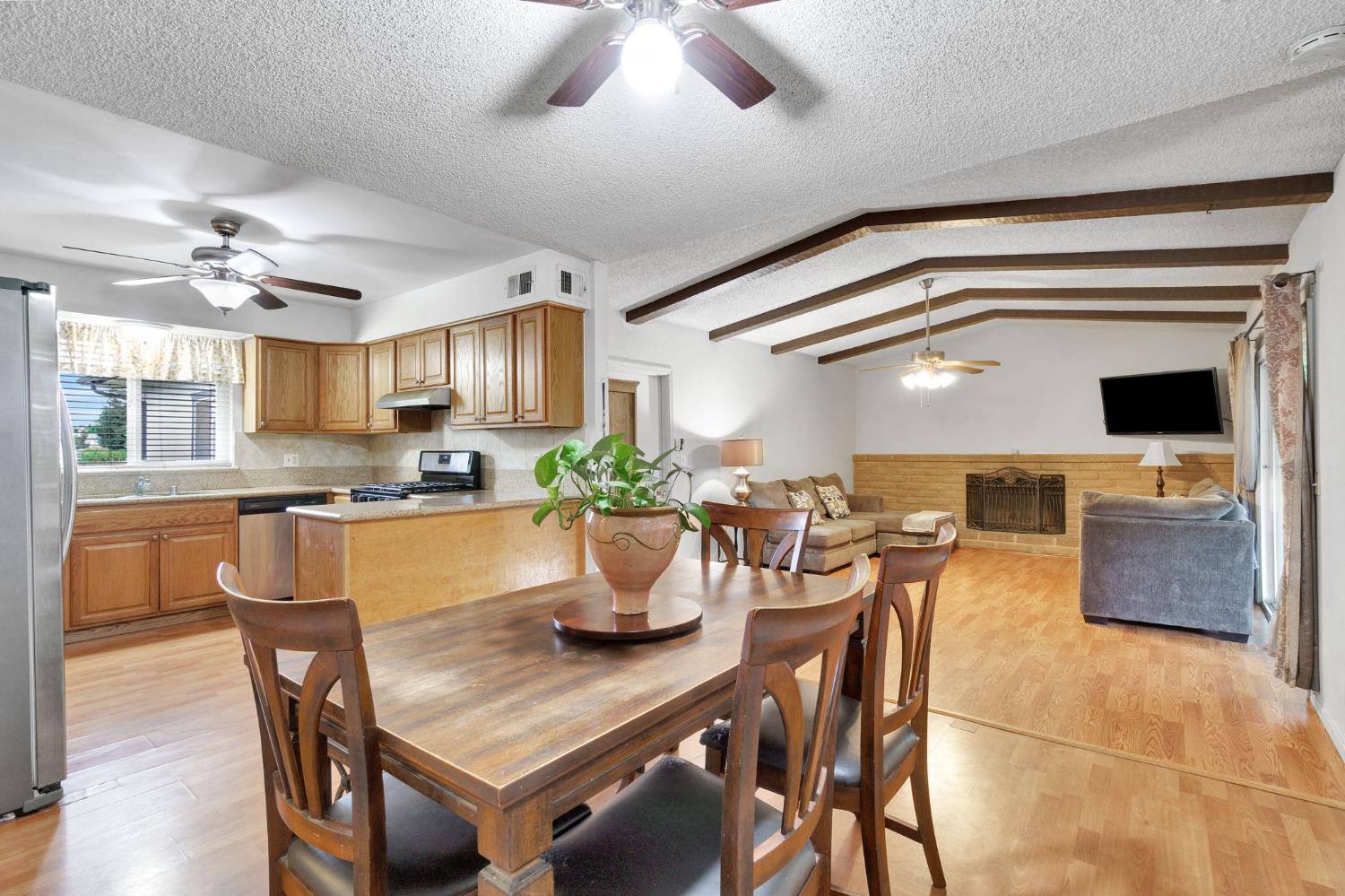 1488 Whittier Avenue, Clovis, CA, 93611