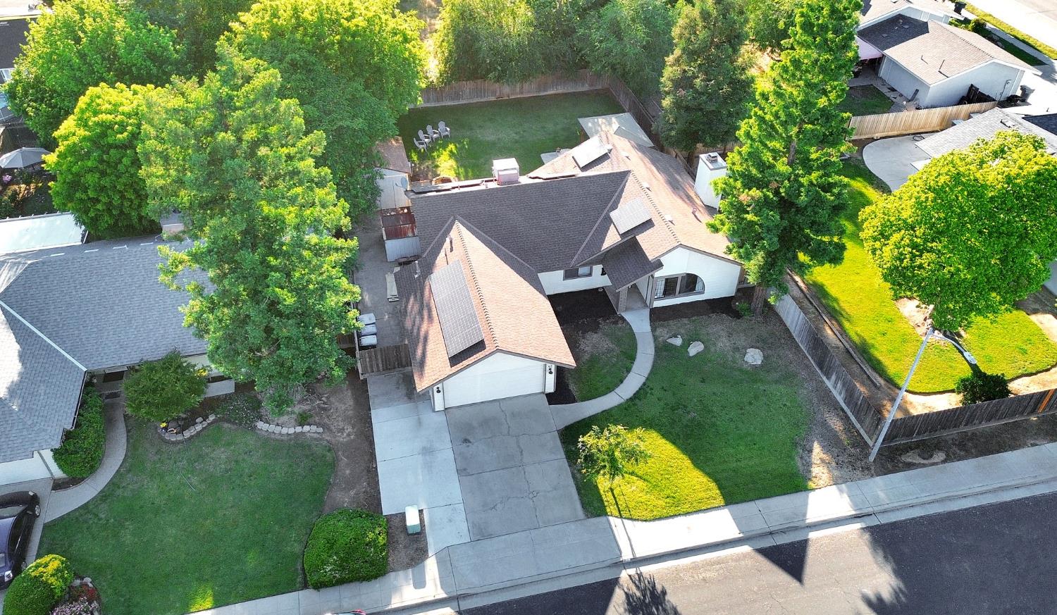 42 Mckelvy Ave, Clovis, CA, 93611