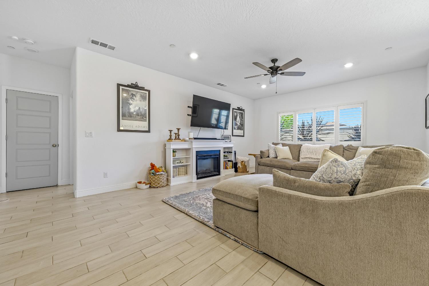 324 Huntington Avenue S, Madera, CA, 93636