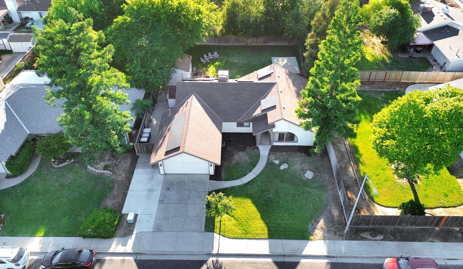 42 Mckelvy Ave, Clovis, CA, 93611