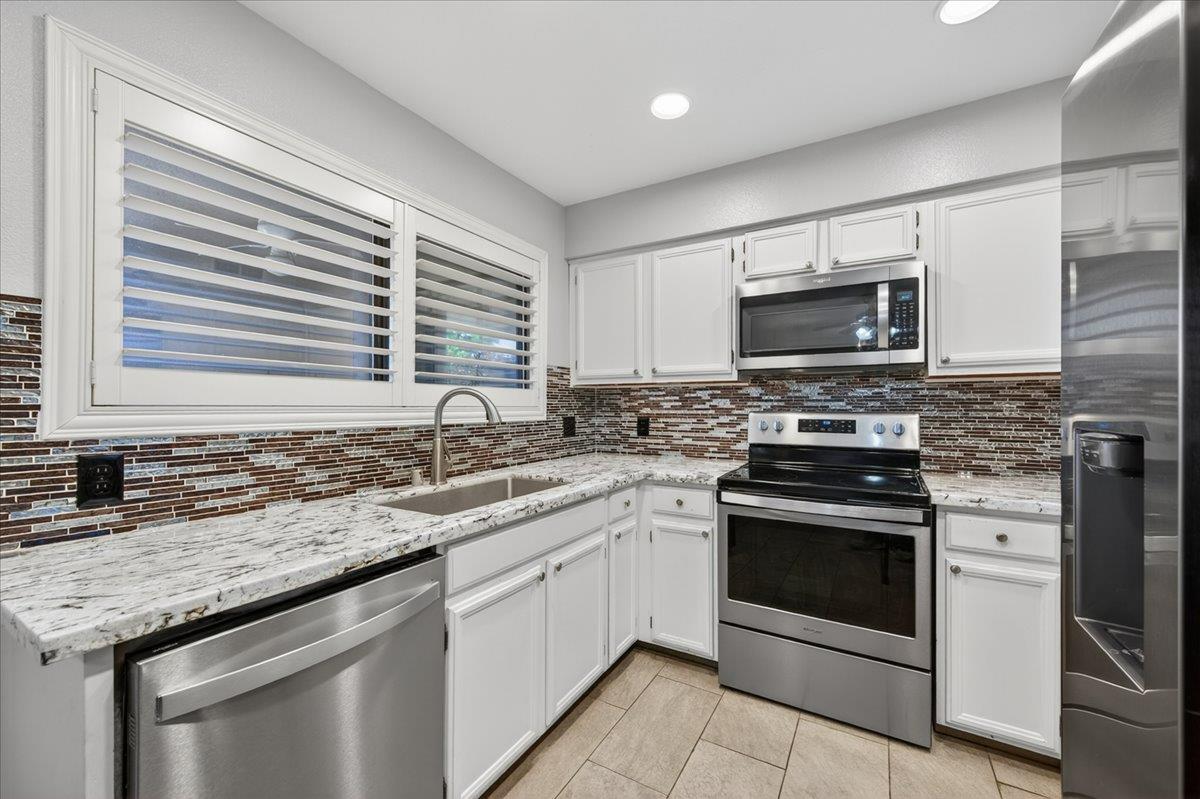 1767 W Santa Ana Avenue, Fresno, CA, 93705
