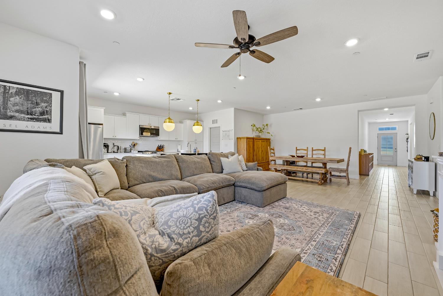 324 Huntington Avenue S, Madera, CA, 93636