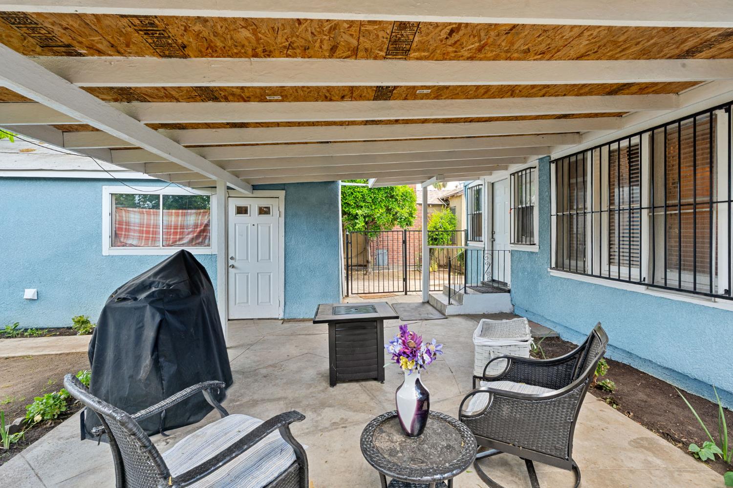 4025 E Tulare Street, Fresno, CA, 93702