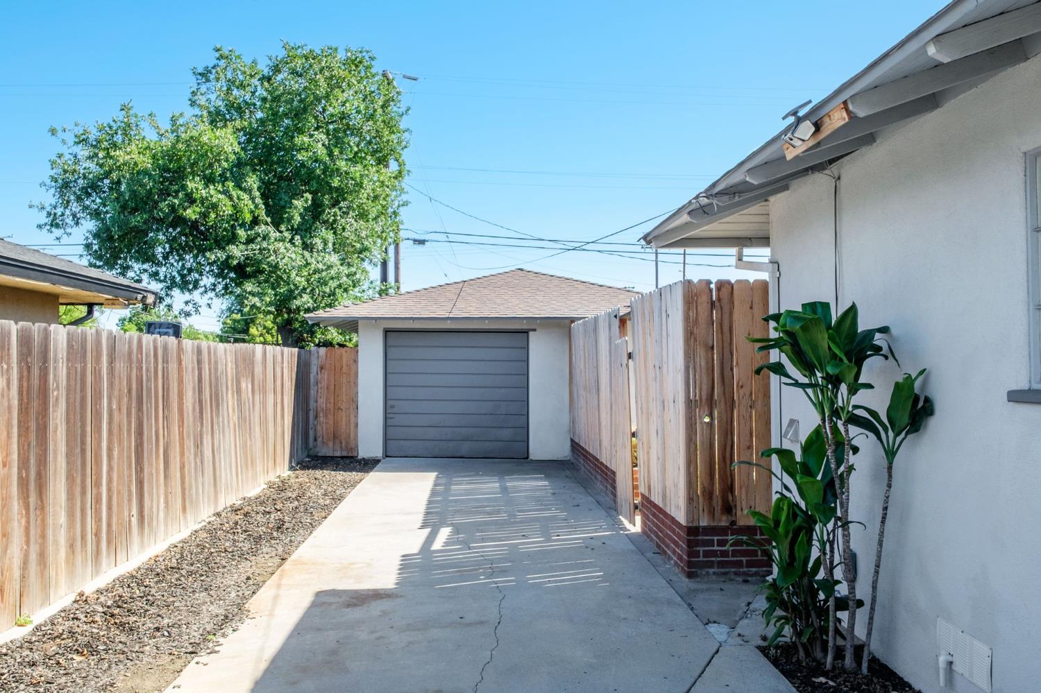 1715 W Terrace Avenue, Fresno, CA, 93705