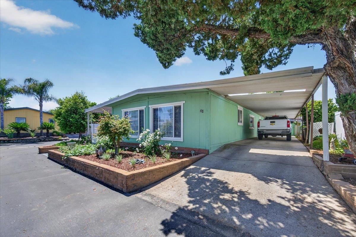 Mobile Home in Fresno - photo 3