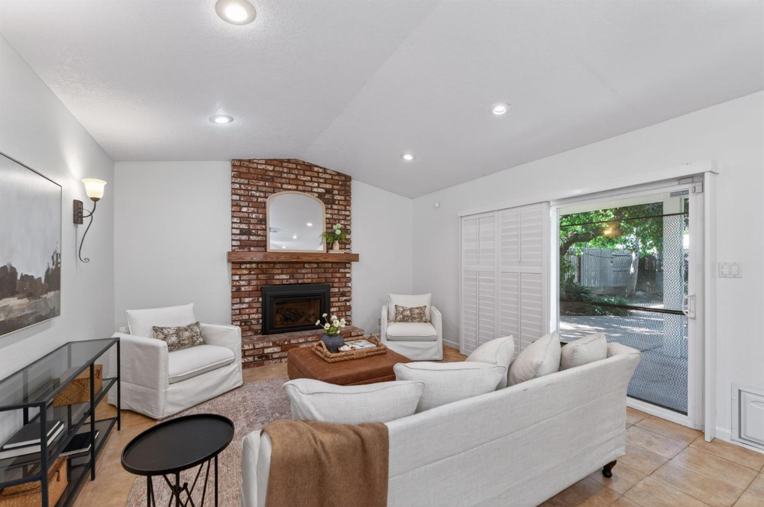 1153 Menlo Avenue, Clovis, CA, 93612