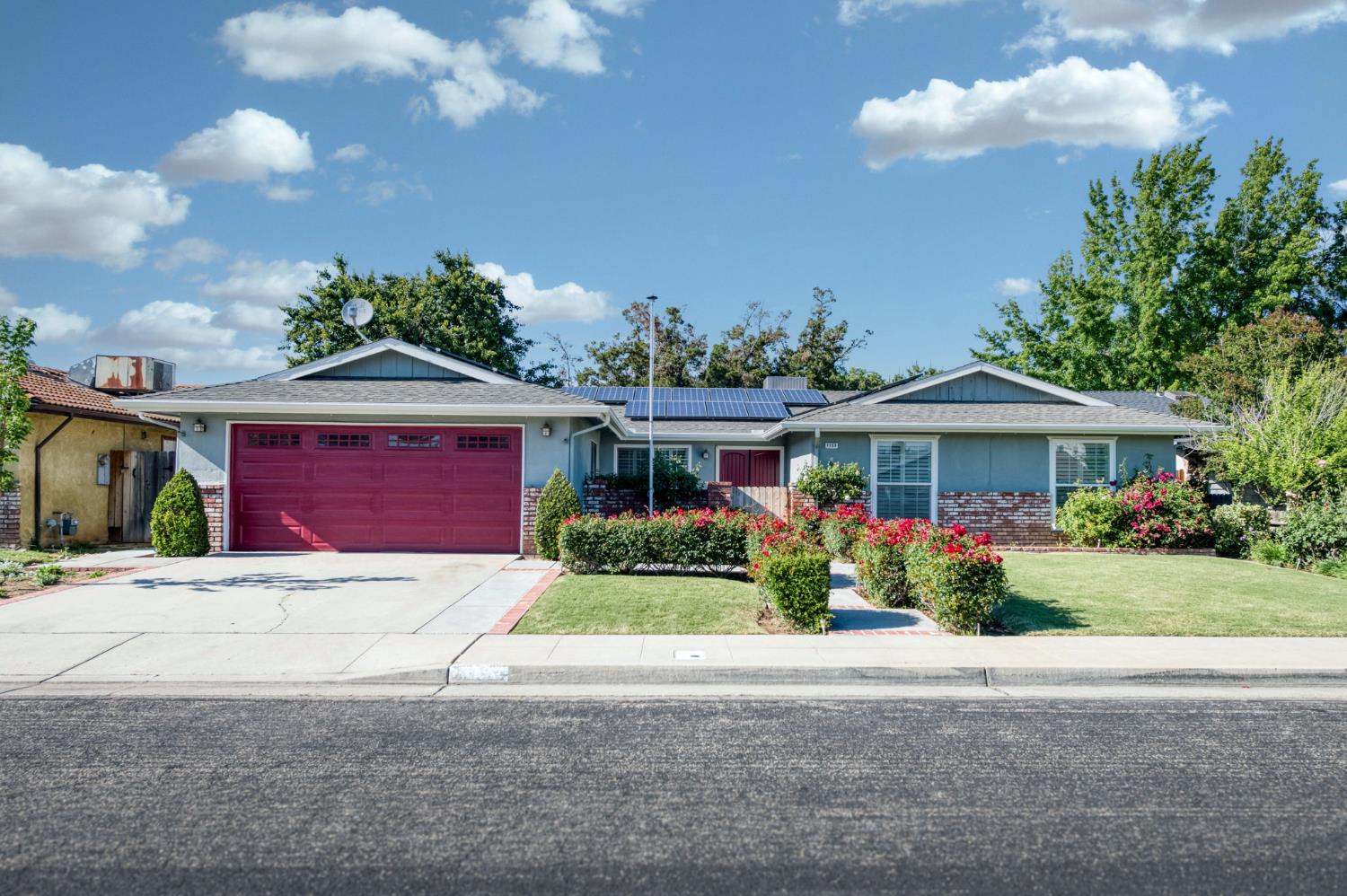 2142 N Wilson Avenue, Fresno, CA, 93704