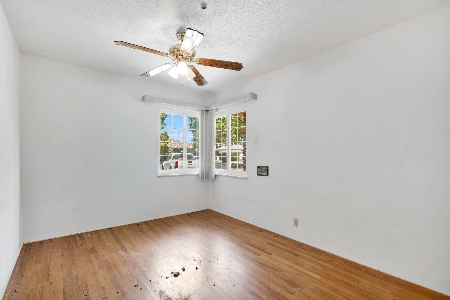 3376 E Richert, Fresno, CA, 93726