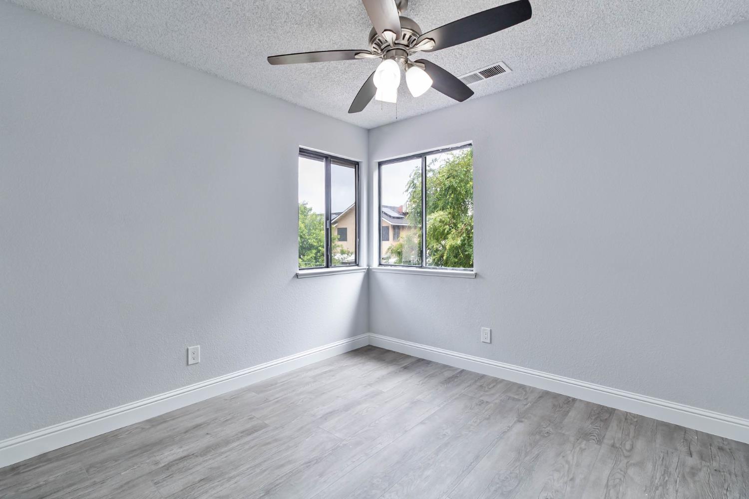 2244 N Prospect Avenue, Fresno, CA, 93722