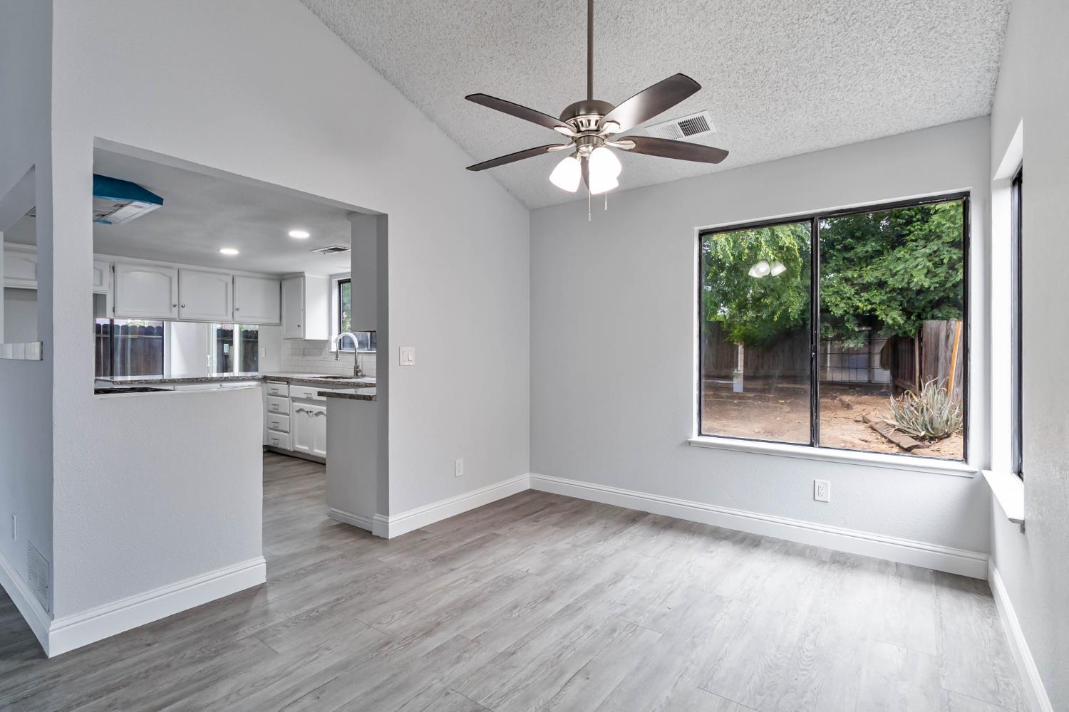 2244 N Prospect Avenue, Fresno, CA, 93722