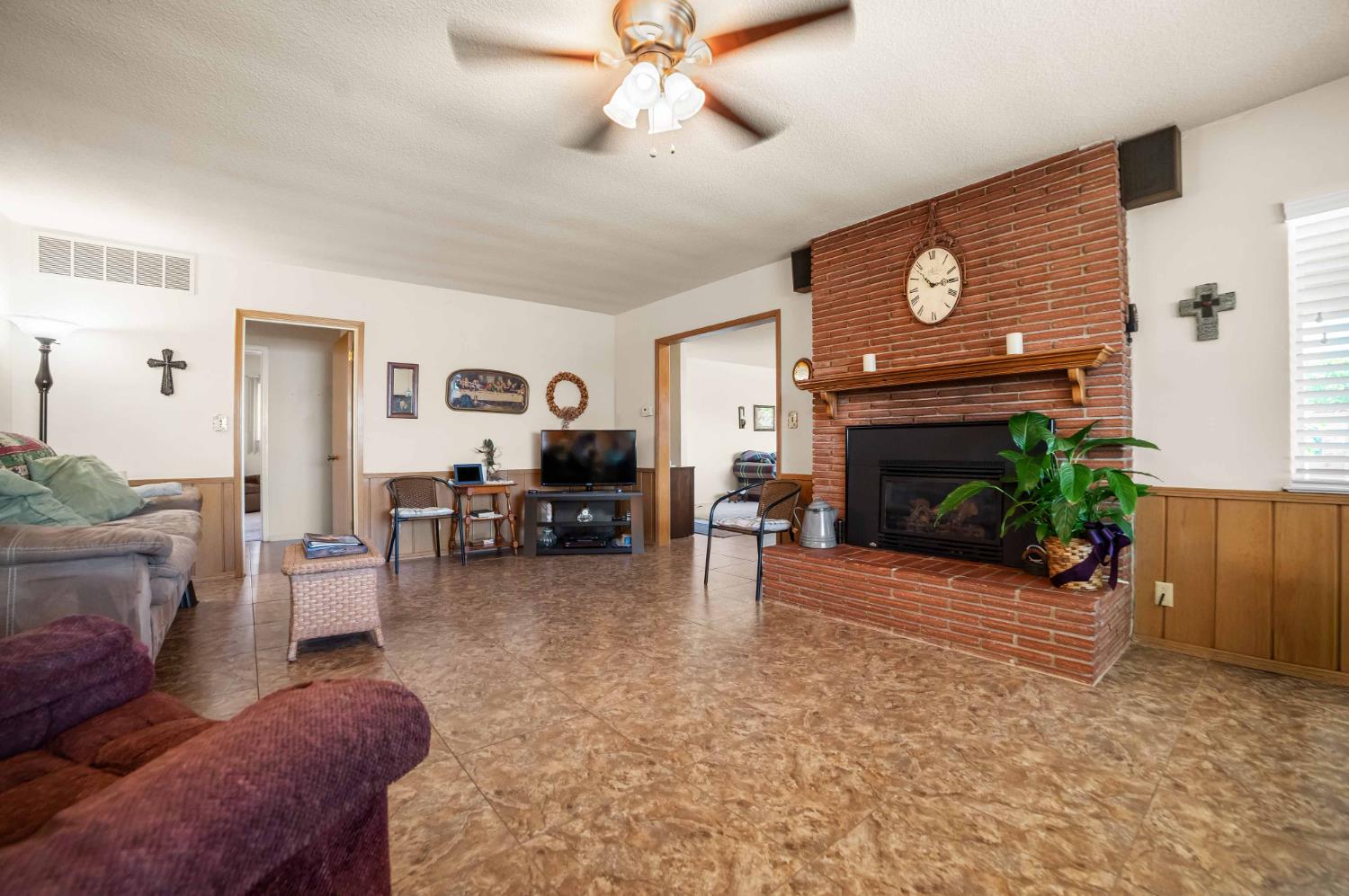 2244 E Princeton Avenue, Fresno, CA, 93703