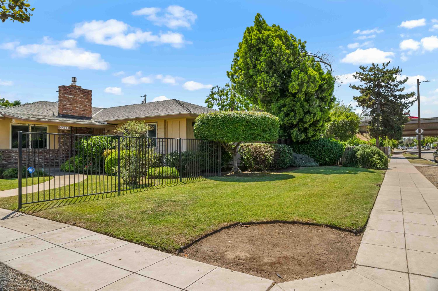 2244 E Princeton Avenue, Fresno, CA, 93703