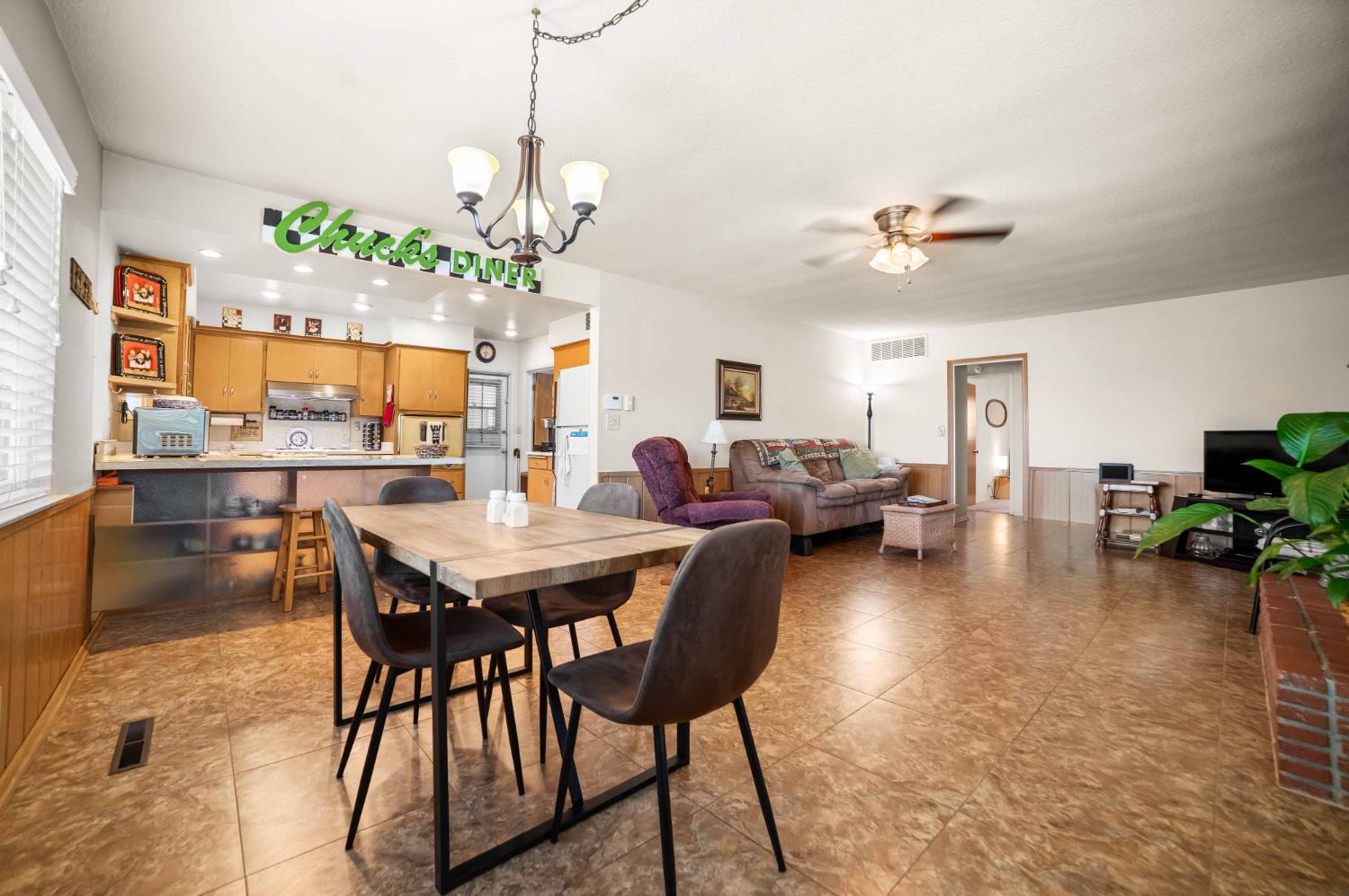2244 E Princeton Avenue, Fresno, CA, 93703