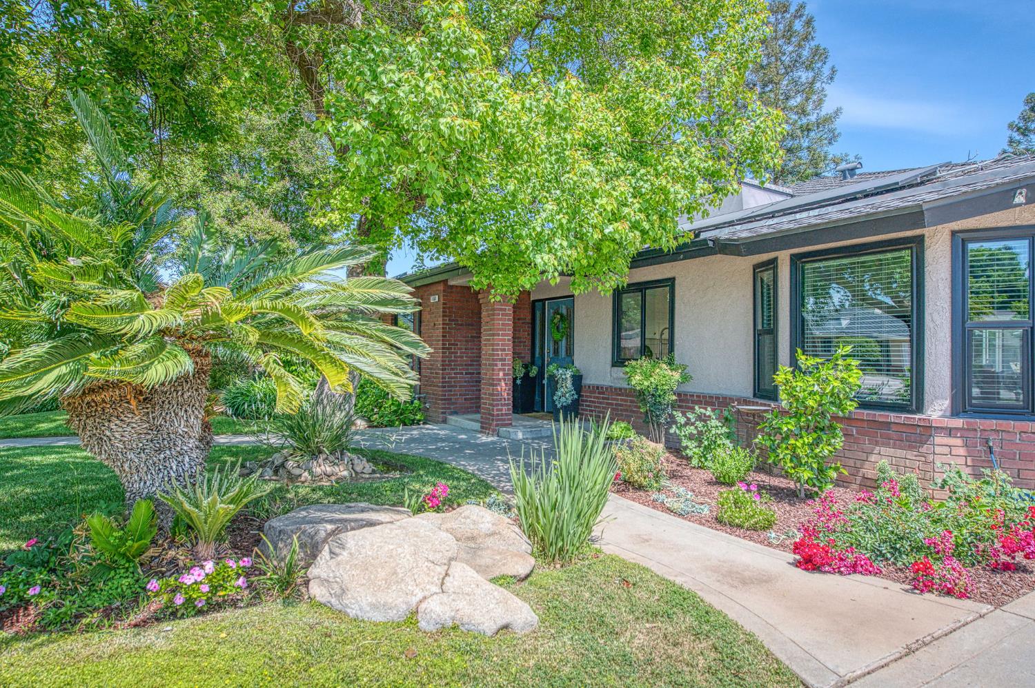 Single Family in Fresno - photo 3