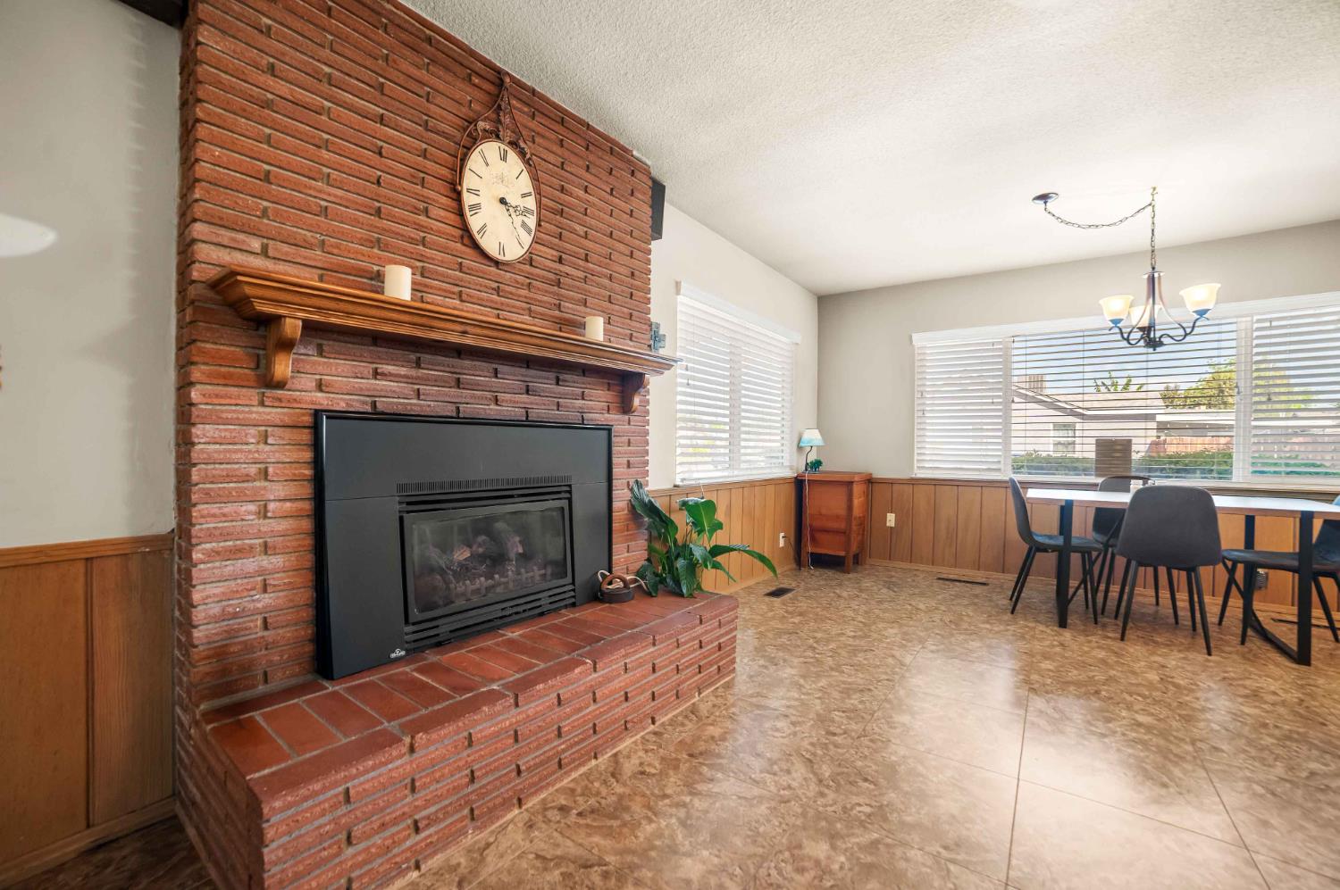2244 E Princeton Avenue, Fresno, CA, 93703