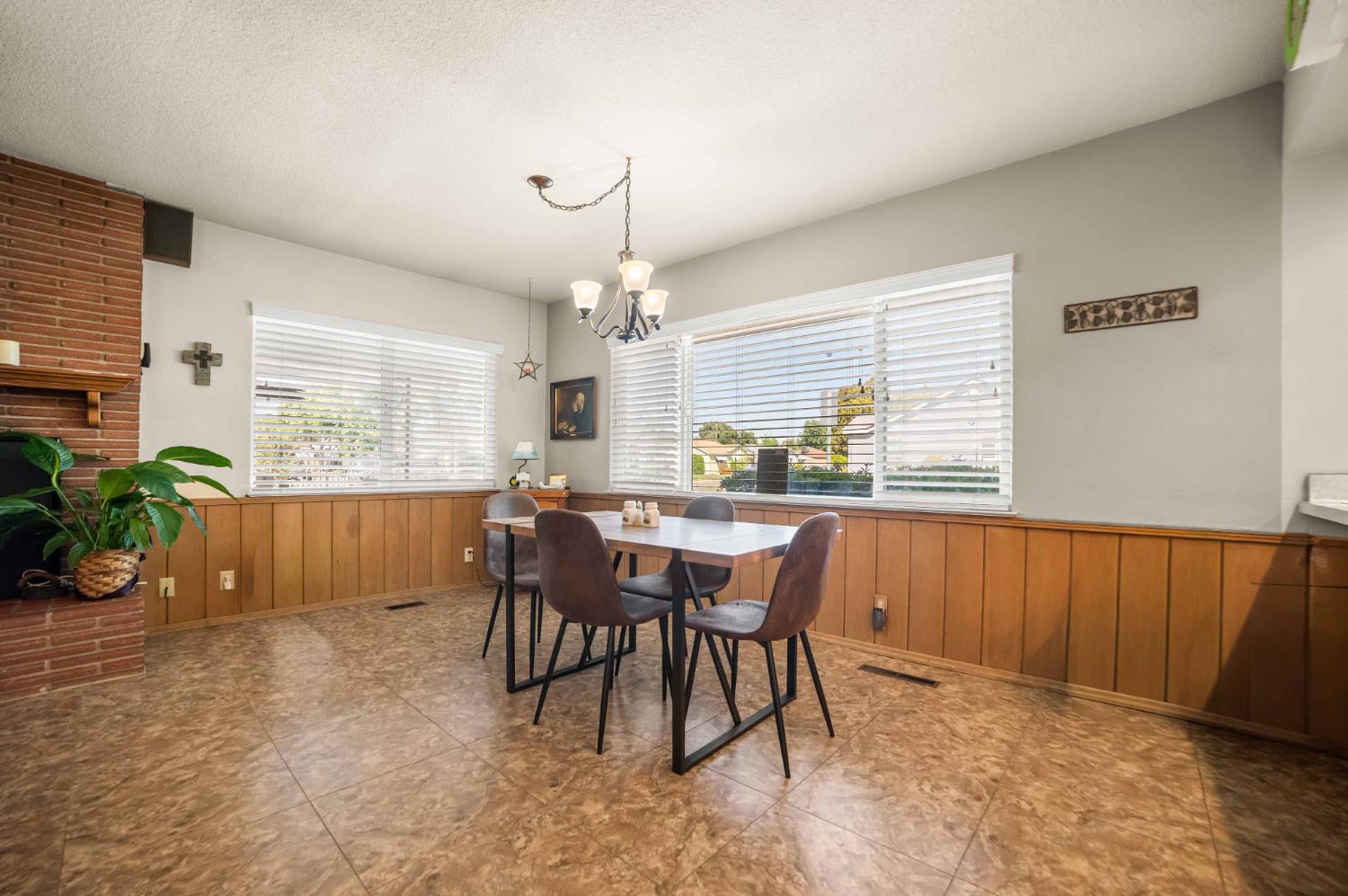 2244 E Princeton Avenue, Fresno, CA, 93703