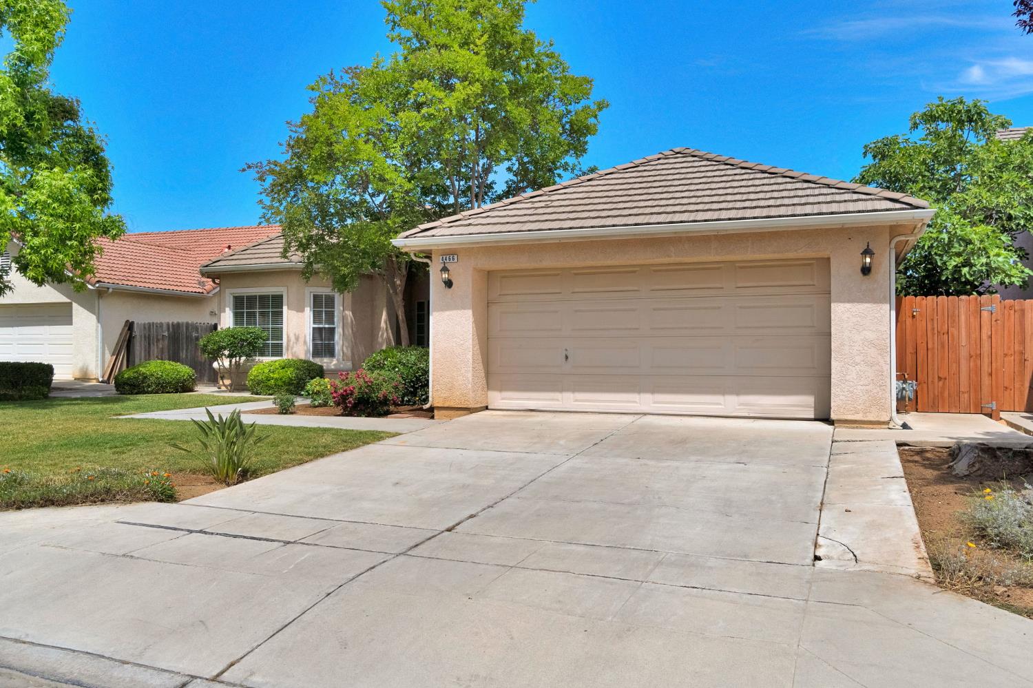 Single Family in Fresno - photo 3