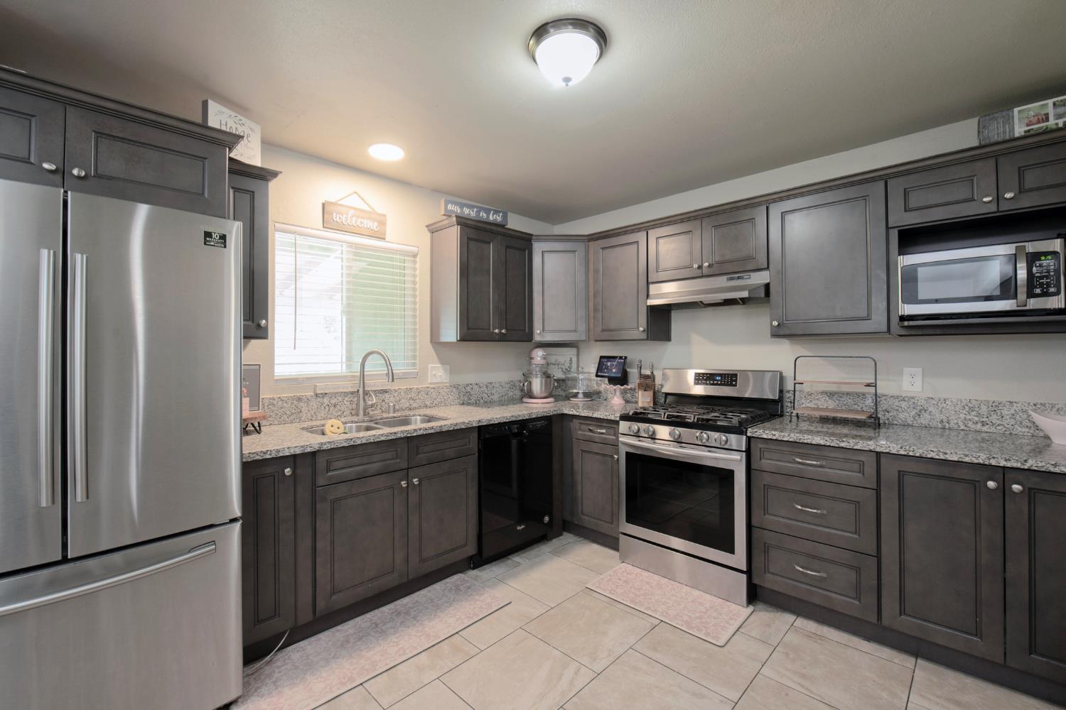 814 W Vassar Avenue, Fresno, CA, 93705