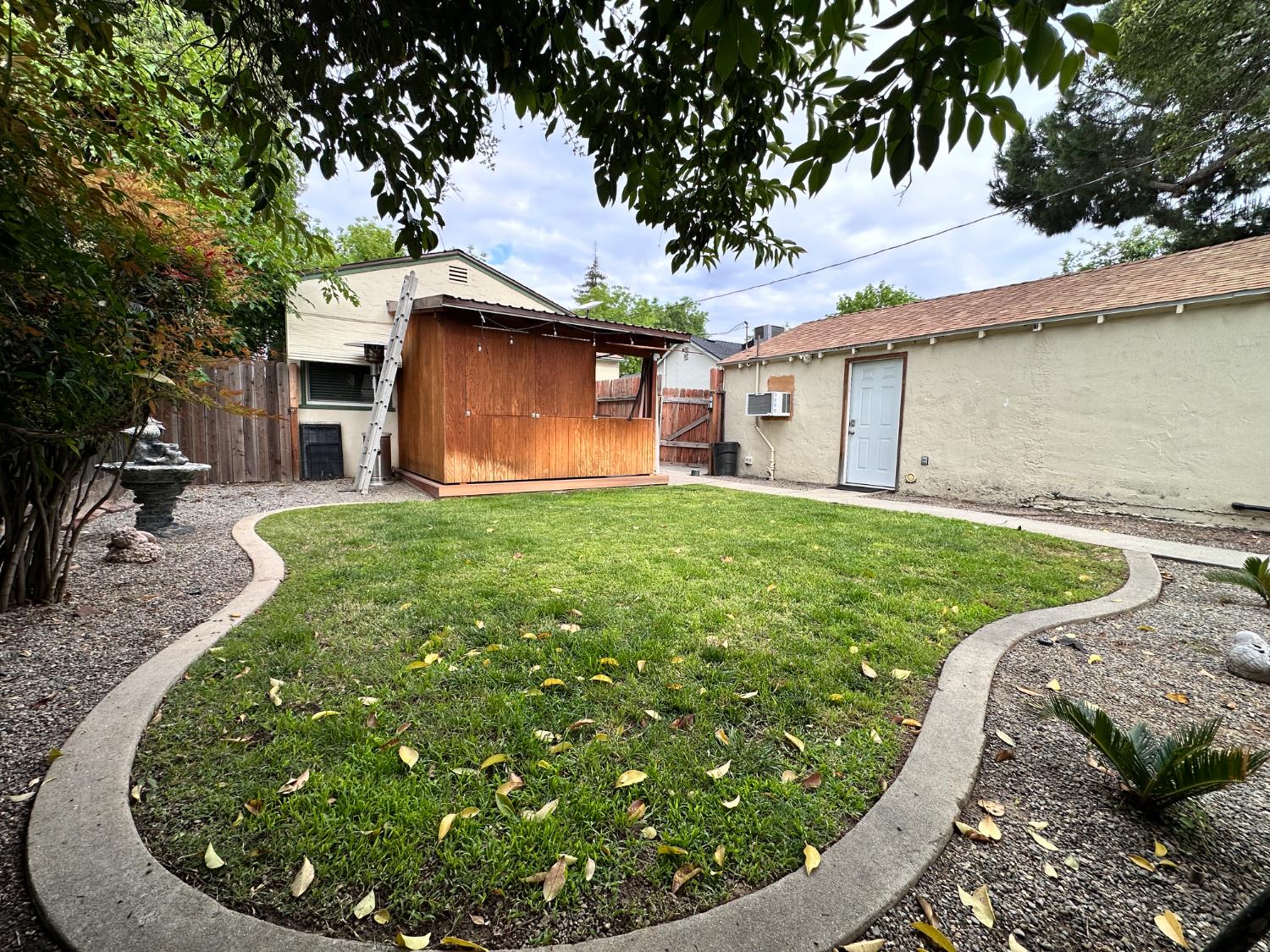 2049 N Adoline Avenue, Fresno, CA, 93705