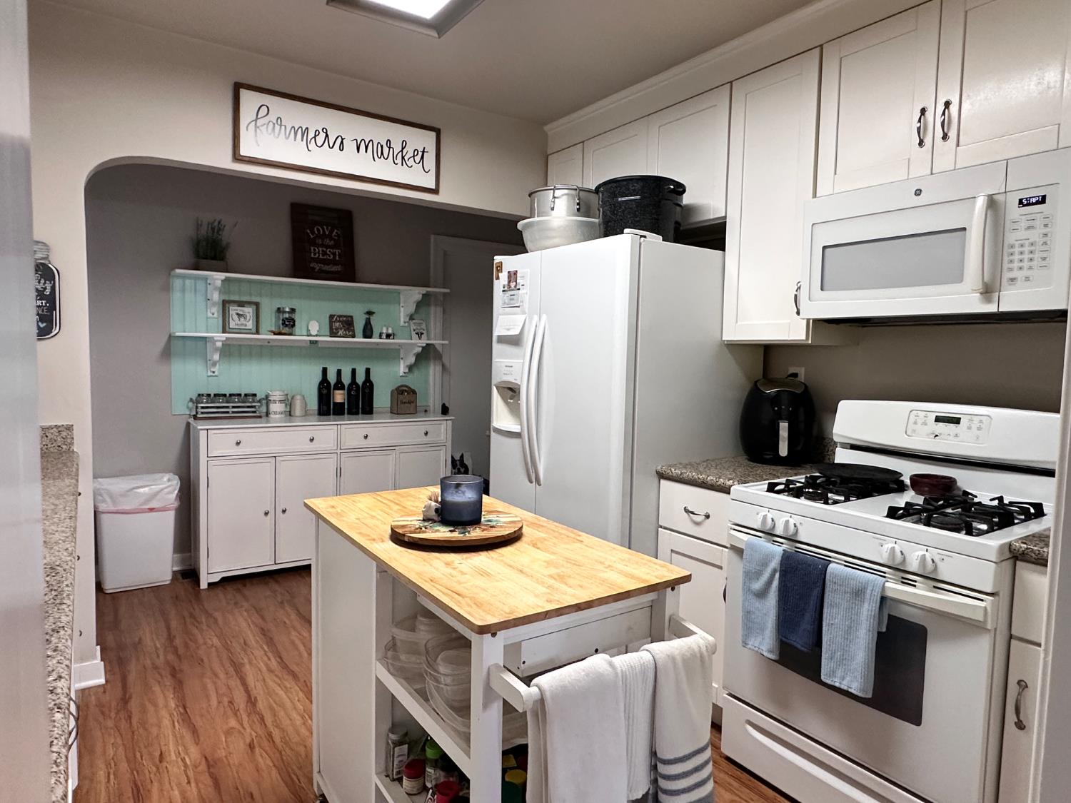 2049 N Adoline Avenue, Fresno, CA, 93705