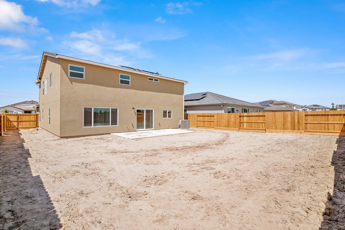 Single Family in Fresno - photo 3